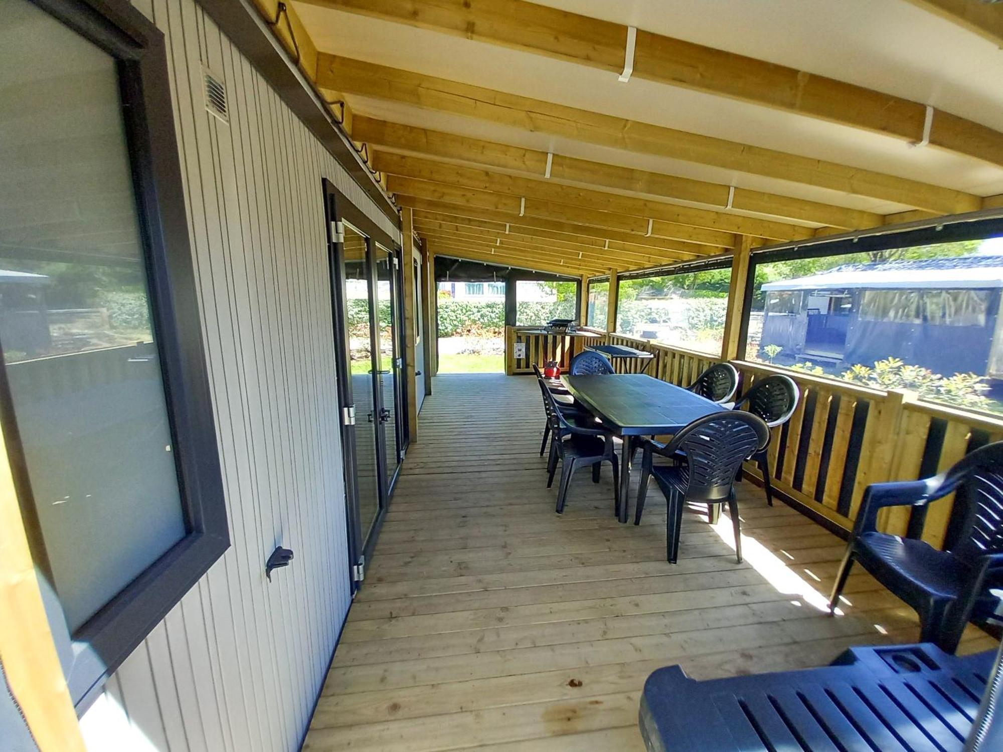 Camping Les Brillas Les Moutiers Bagian luar foto